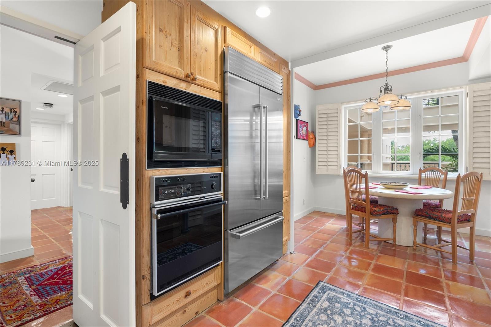 SEASIDE CONDO - Residential