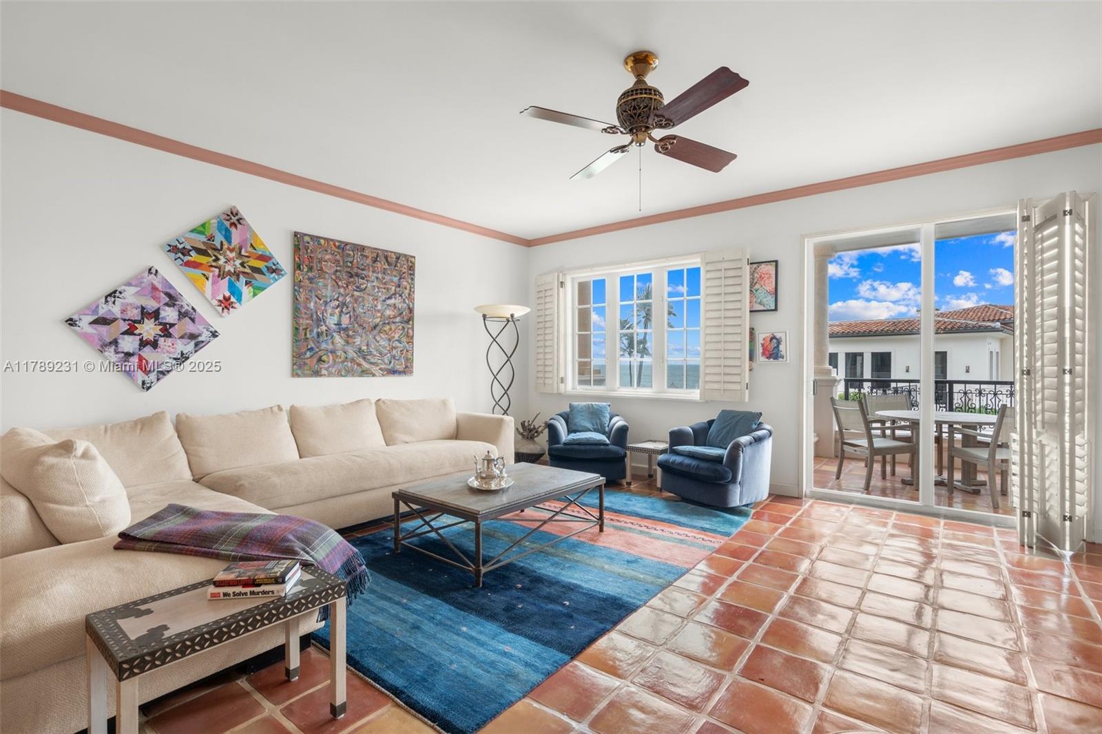 SEASIDE CONDO - Residential