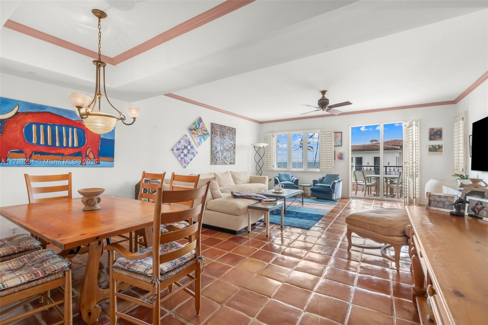 SEASIDE CONDO - Residential