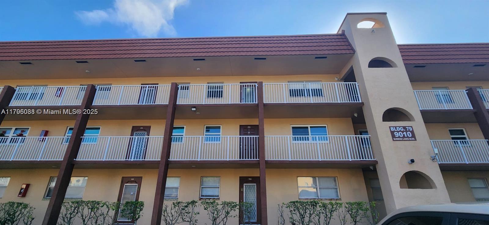 Property for Sale at 9010 Sunrise Lakes Blvd 304, Sunrise, Miami-Dade County, Florida - Bedrooms: 2 
Bathrooms: 2  - $150,000