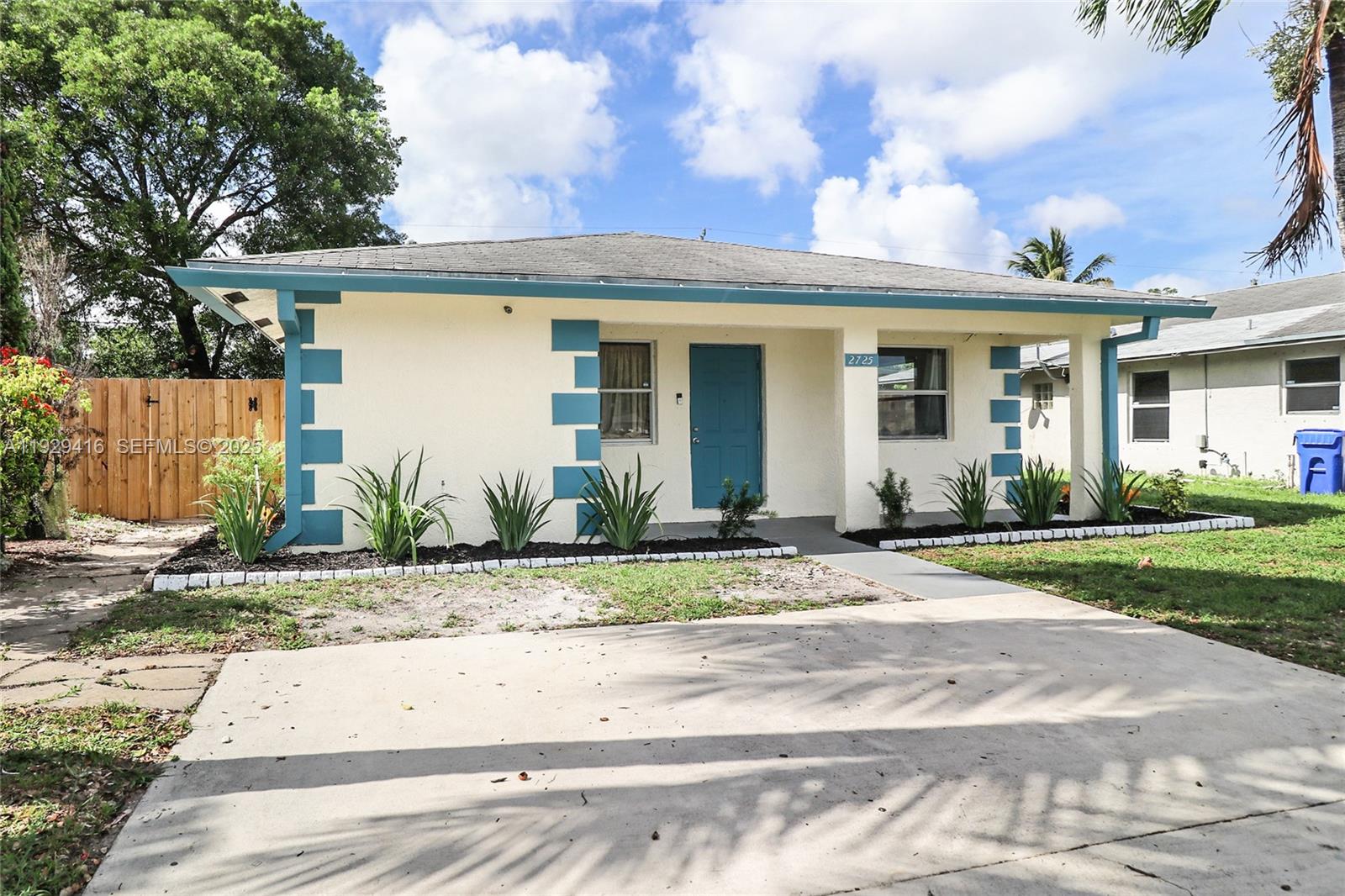 POMPANO BEACH - Residential