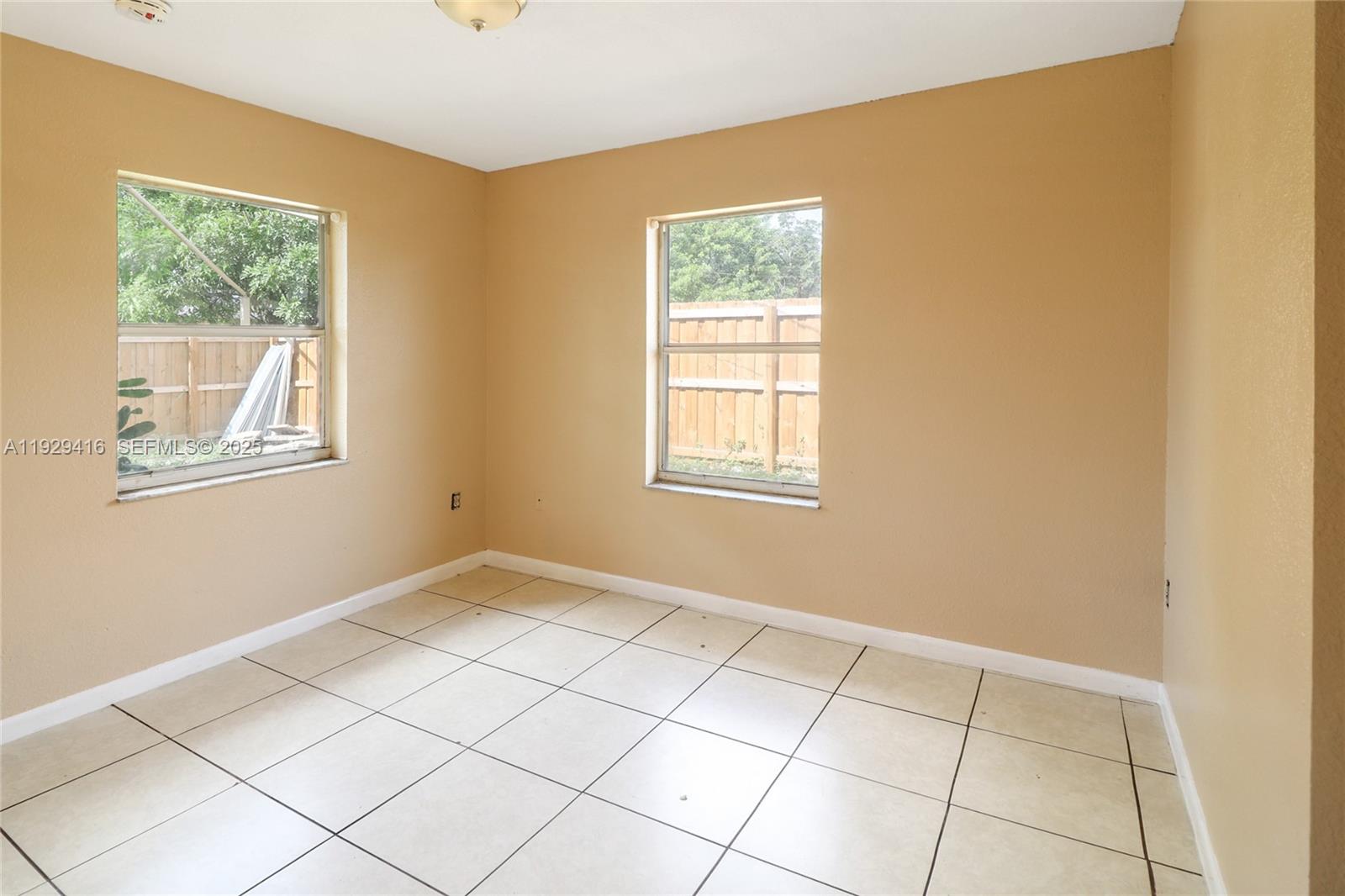 POMPANO BEACH - Residential