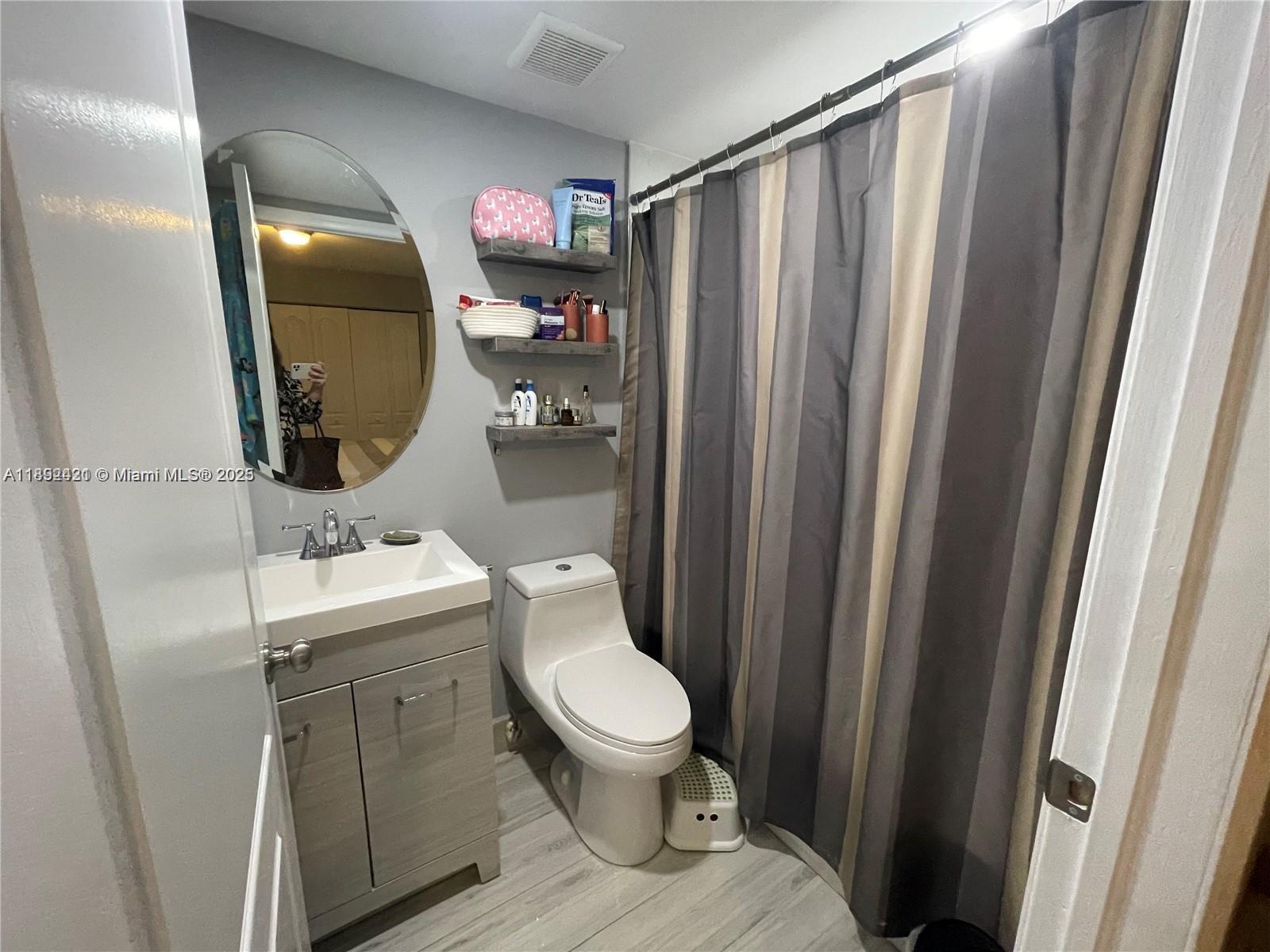 KEYSTONE POINT CONDO - Residential Lease