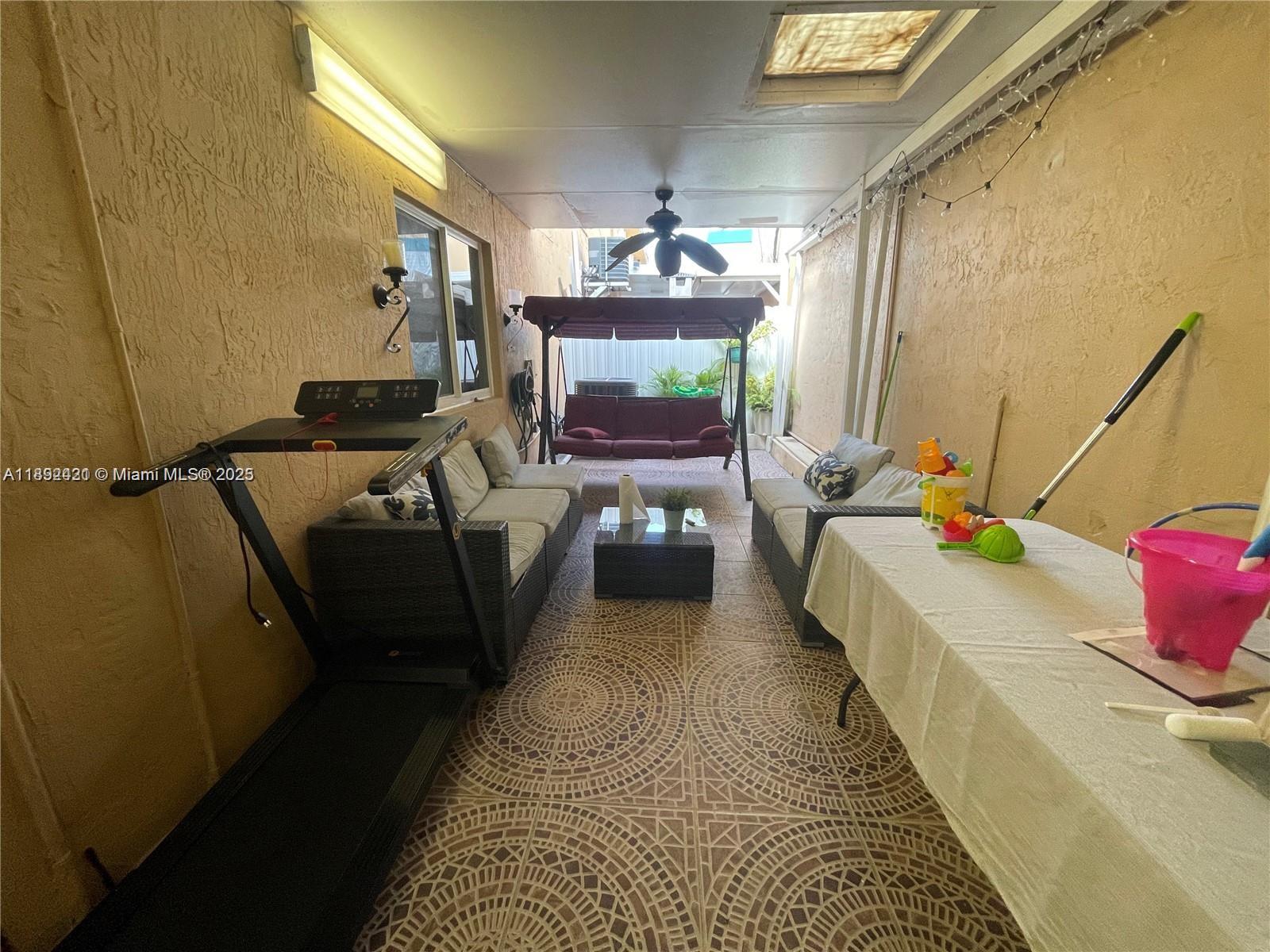 KEYSTONE POINT CONDO - Residential Lease