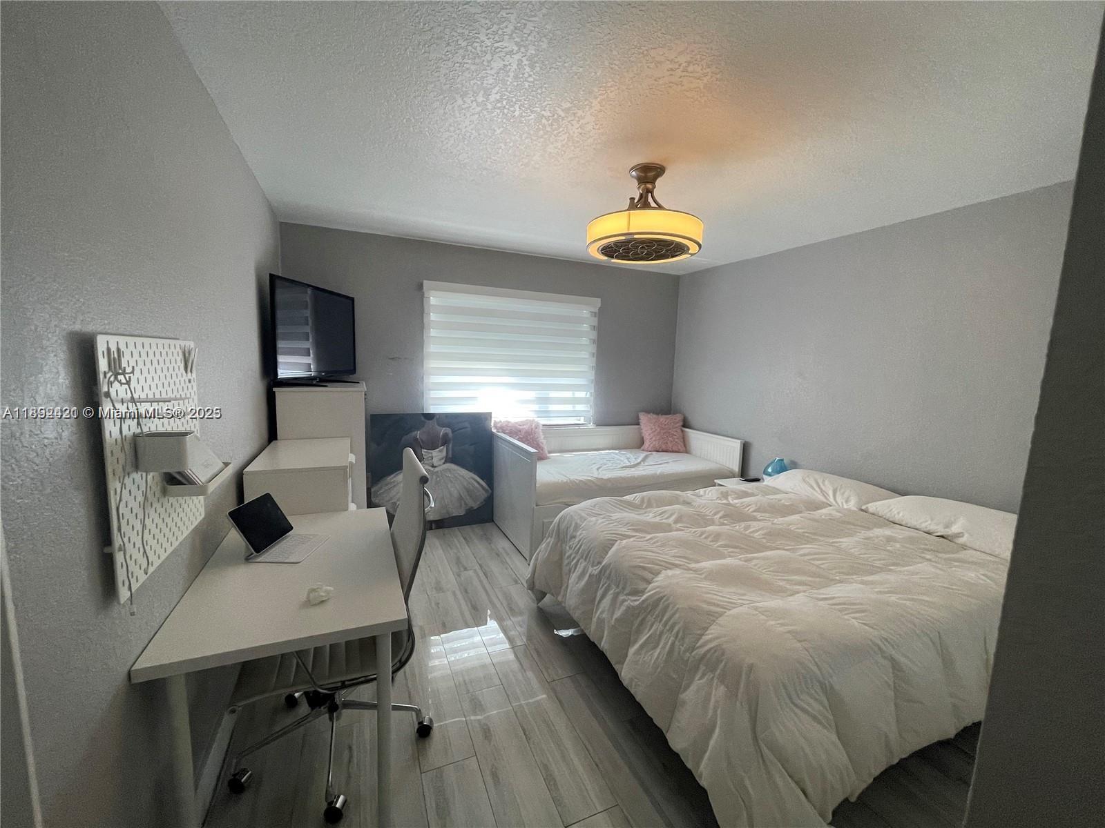 KEYSTONE POINT CONDO - Residential Lease