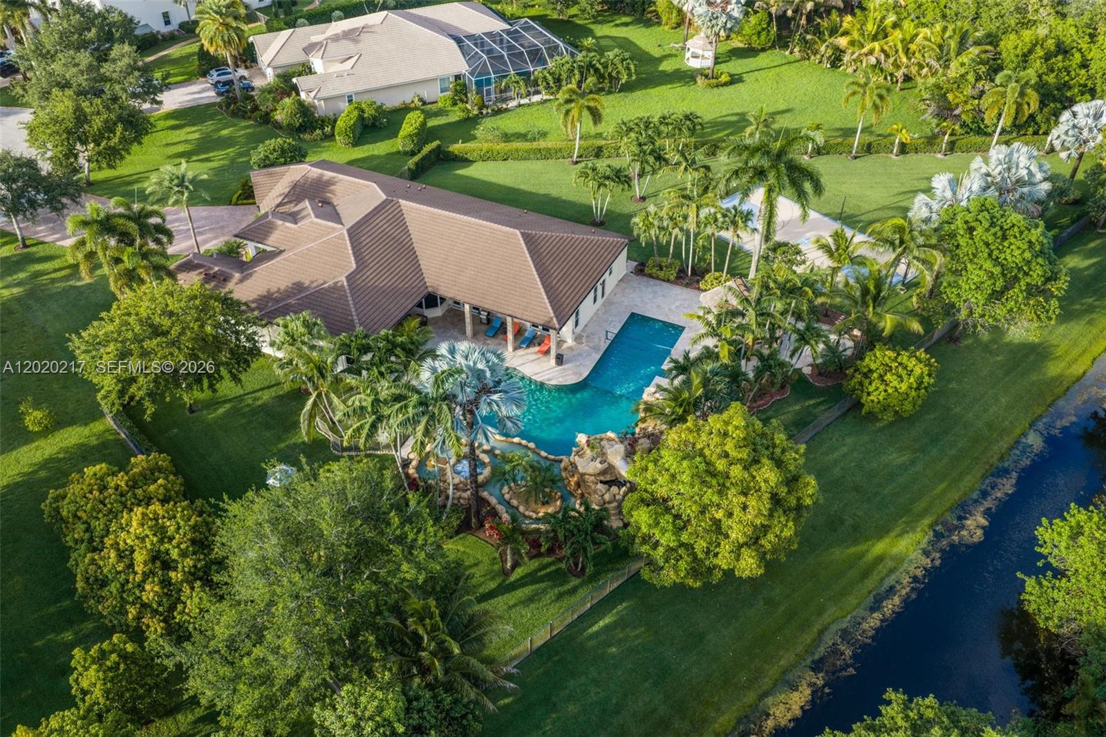 LONG LAKE RANCHES PLAT ON - Residential