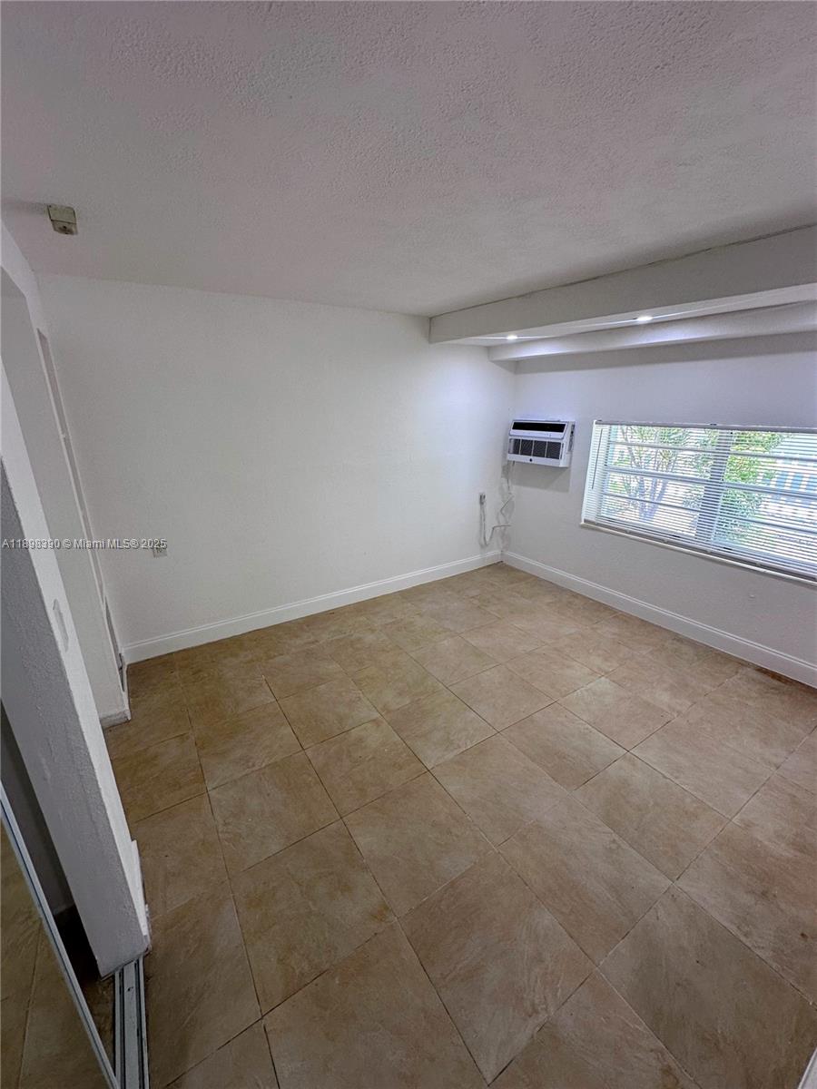 ALTOS DEL MAR NO 4 - Residential Lease