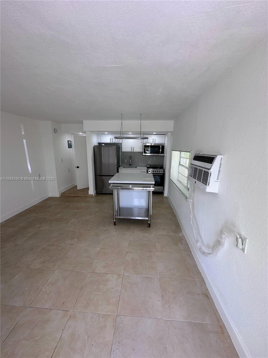 ALTOS DEL MAR NO 4 - Residential Lease