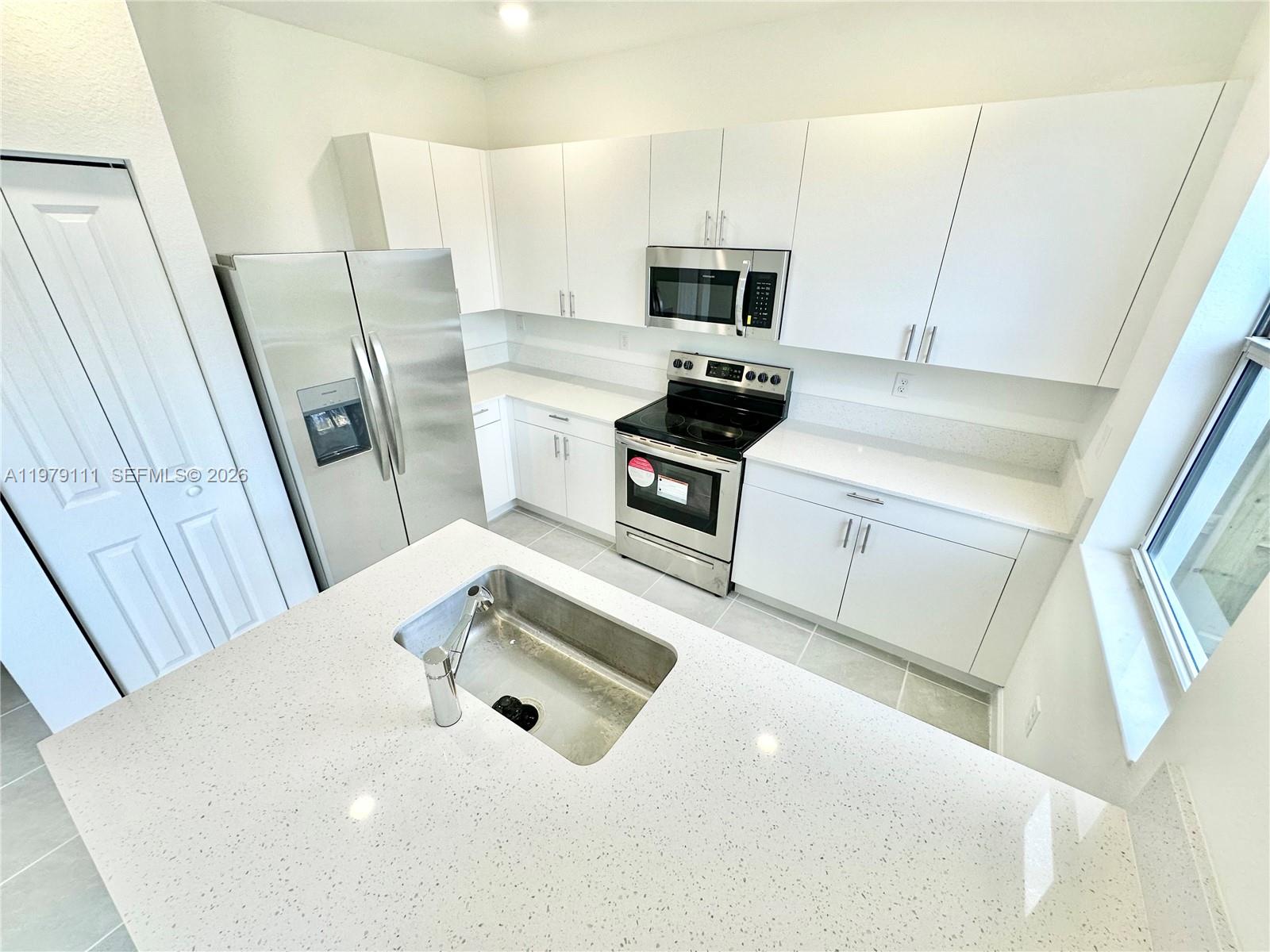 CEDAR POINT - Residential Lease