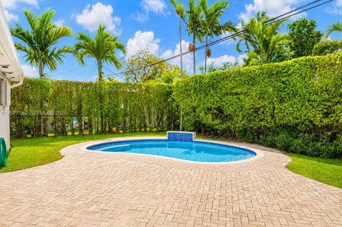 Tiny photo for 5810 SW 89th Court, Miami, FL 33173 (MLS # A12027549)