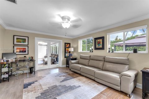 Tiny photo for 5810 SW 89th Court, Miami, FL 33173 (MLS # A12027549)