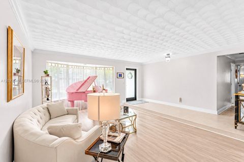 Tiny photo for 5810 SW 89th Court, Miami, FL 33173 (MLS # A12027549)