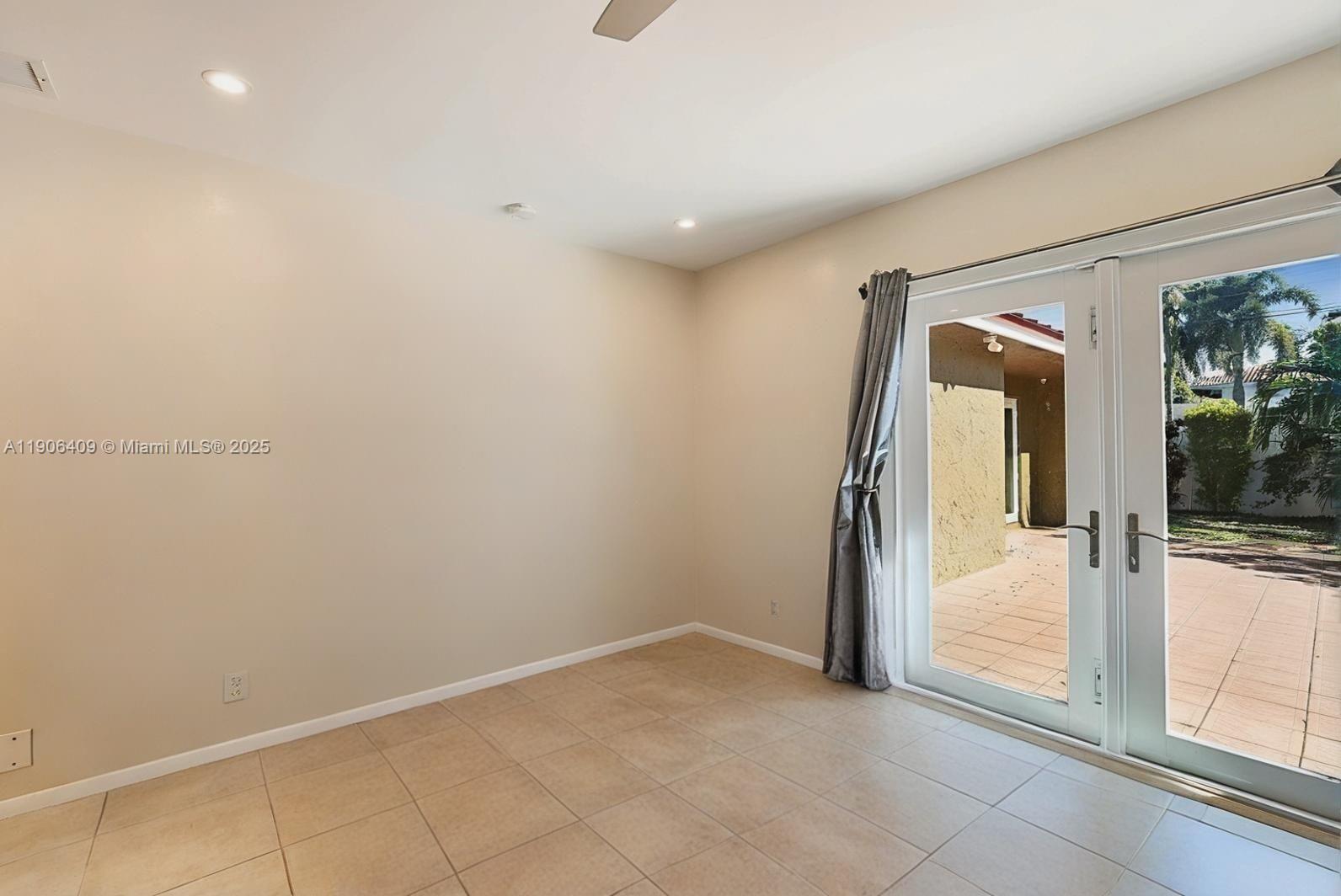 R Y K HOMESITES - Residential