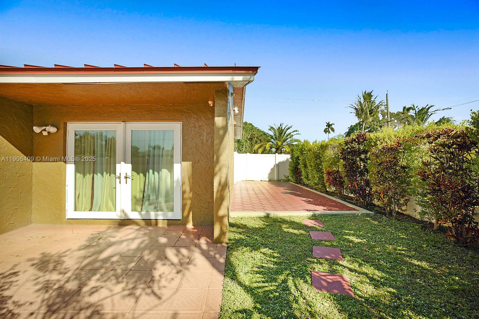 R Y K HOMESITES - Residential