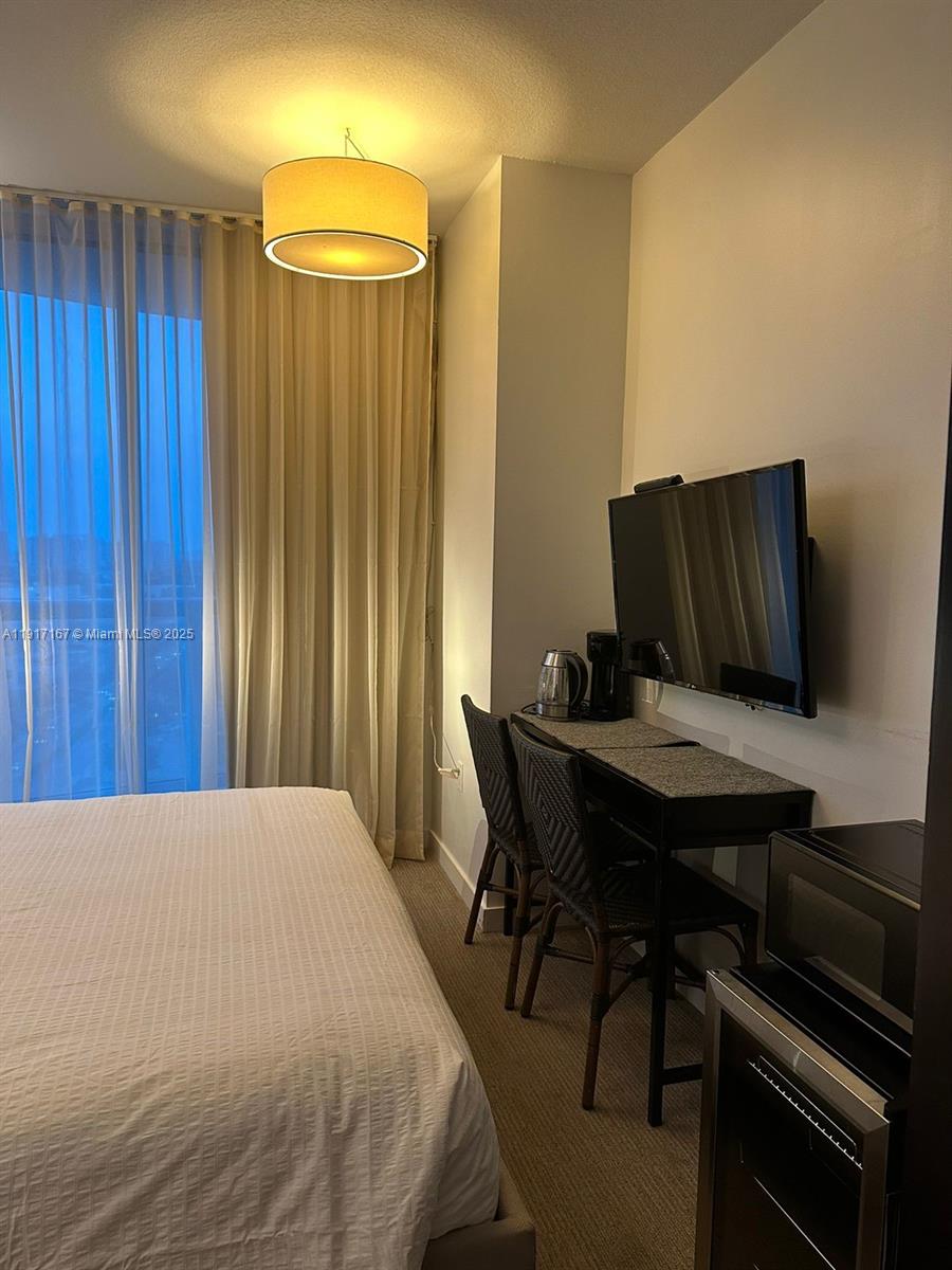 SOLE CONDO - Residential