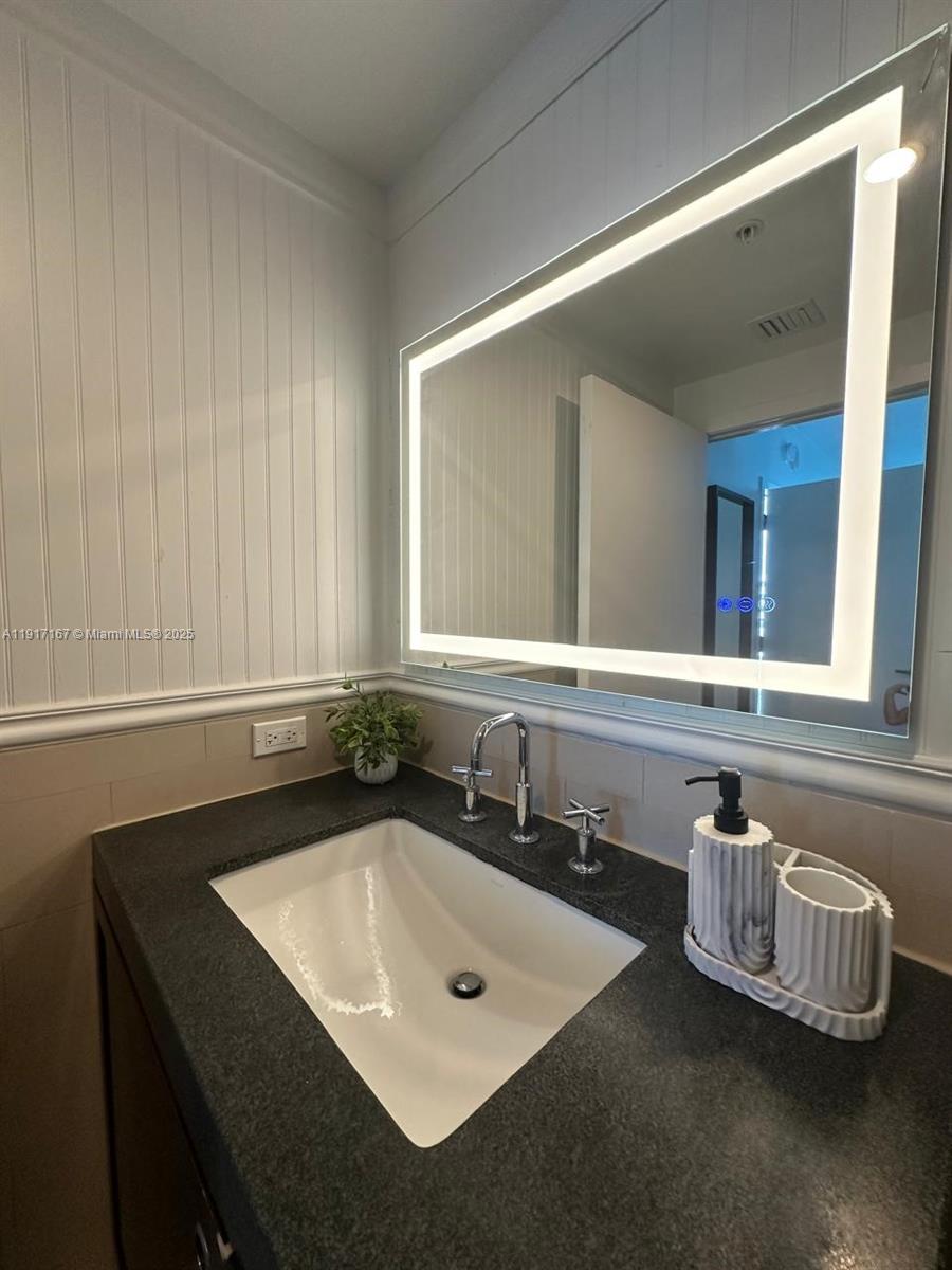 SOLE CONDO - Residential