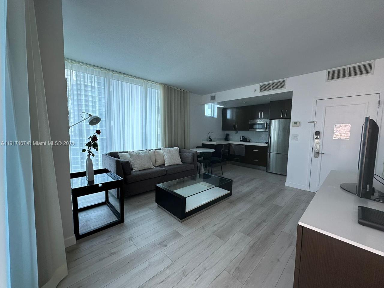 SOLE CONDO - Residential