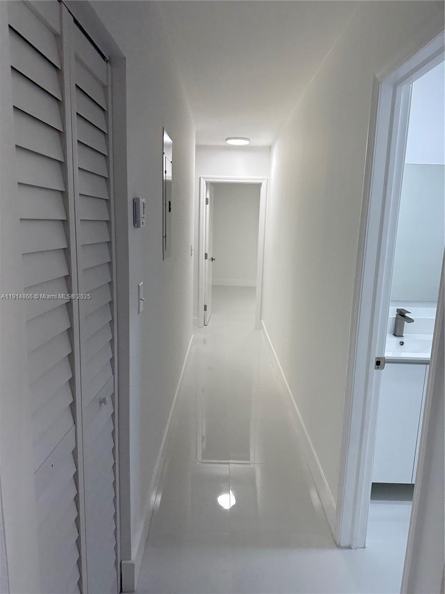 CORAL TERR SEC 1 - Residential Lease