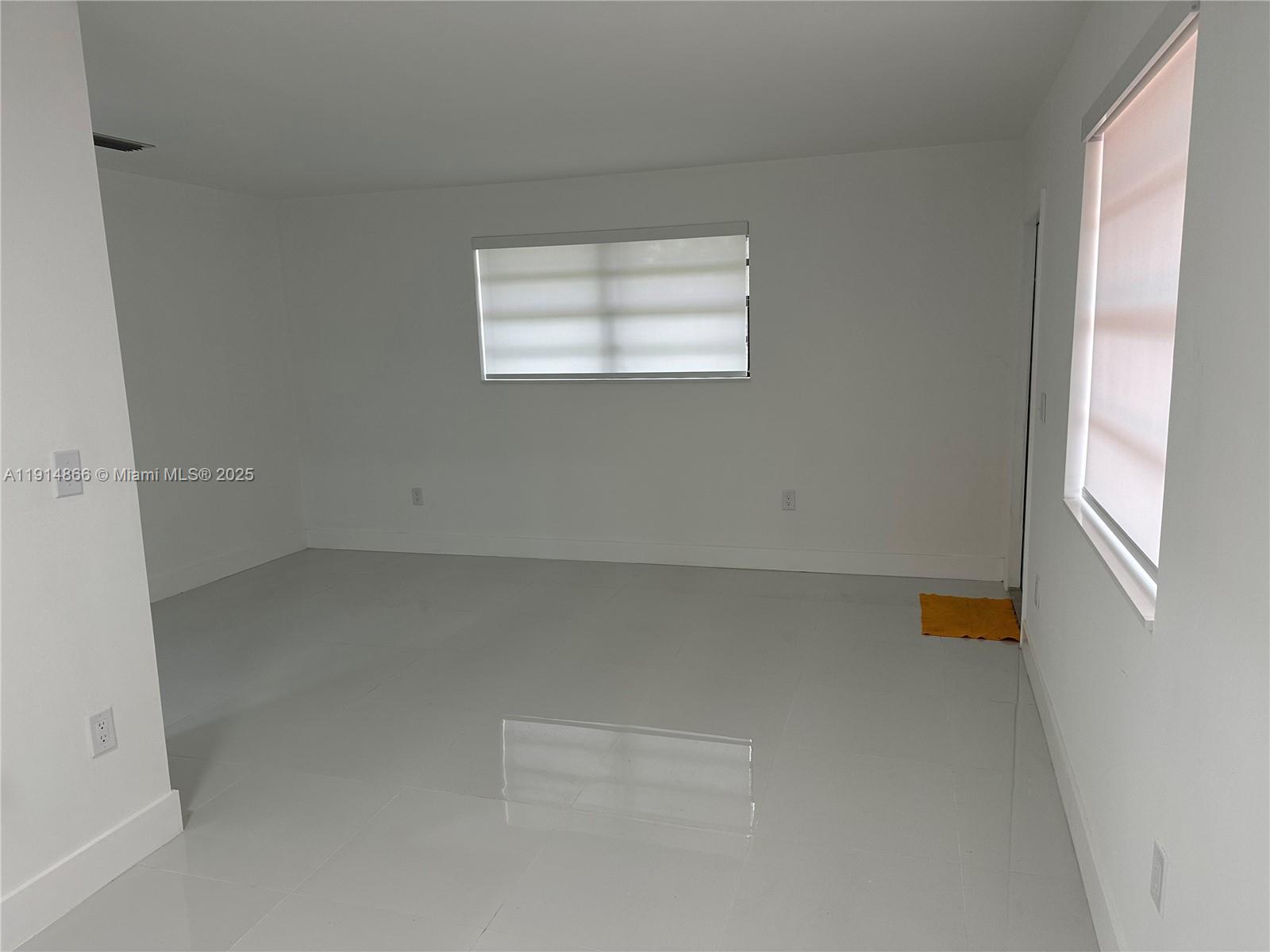 CORAL TERR SEC 1 - Residential Lease