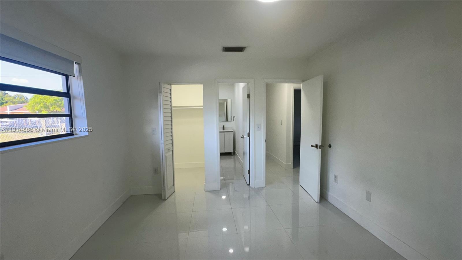 CORAL TERR SEC 1 - Residential Lease