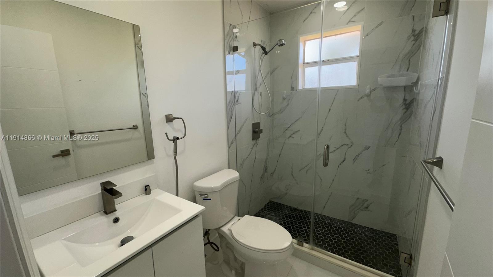 CORAL TERR SEC 1 - Residential Lease