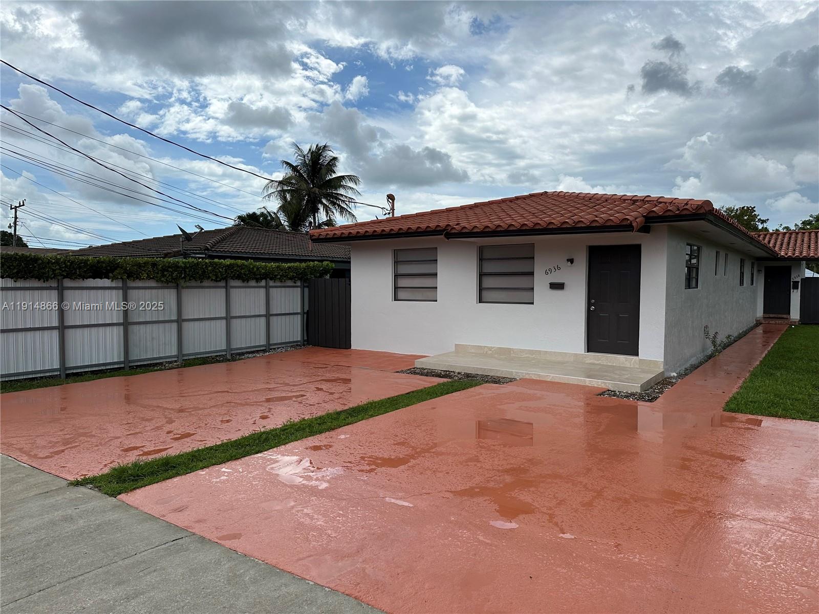 CORAL TERR SEC 1 - Residential Lease