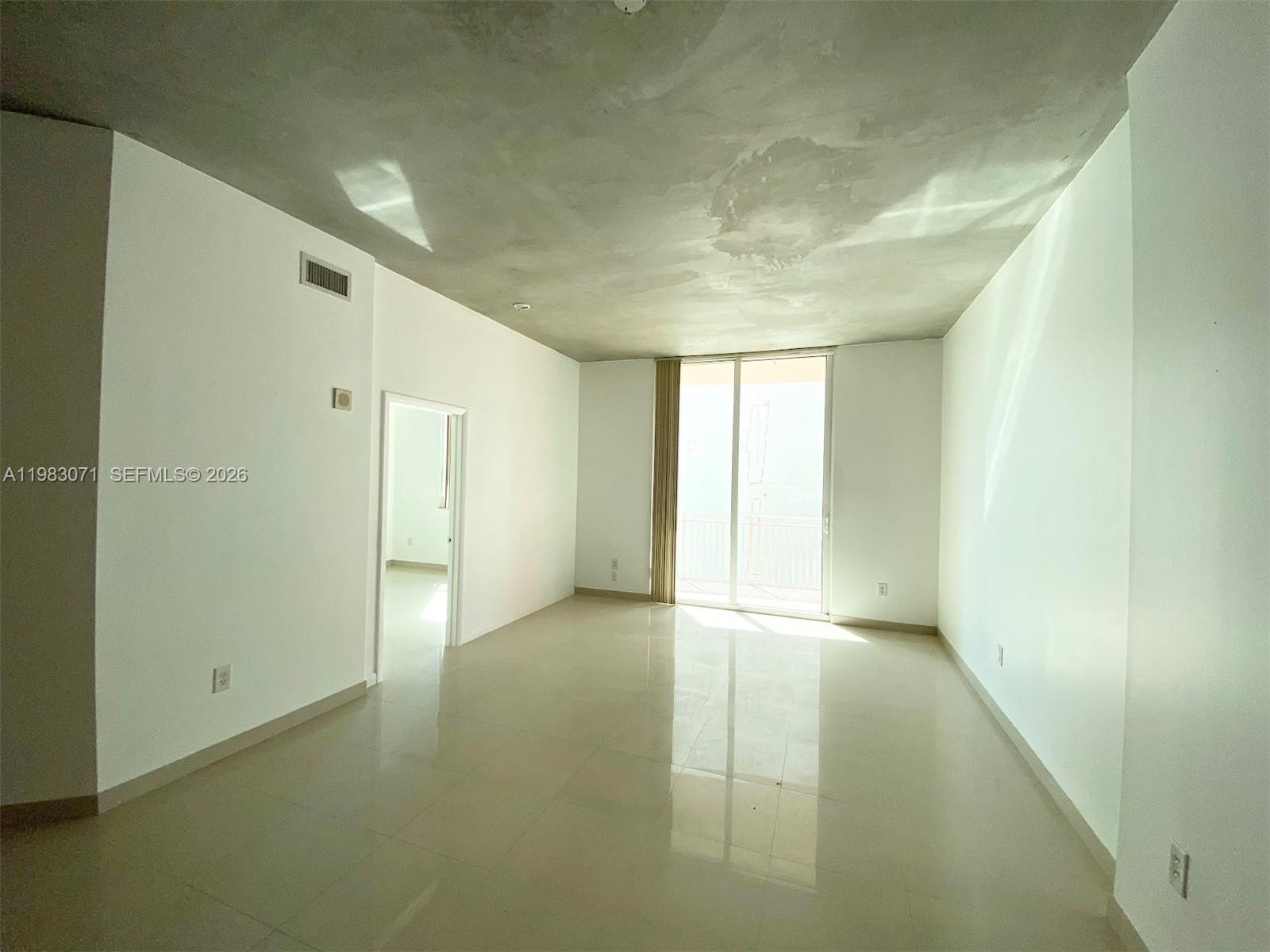 UPTOWN LOFTS CONDO - Residential Lease