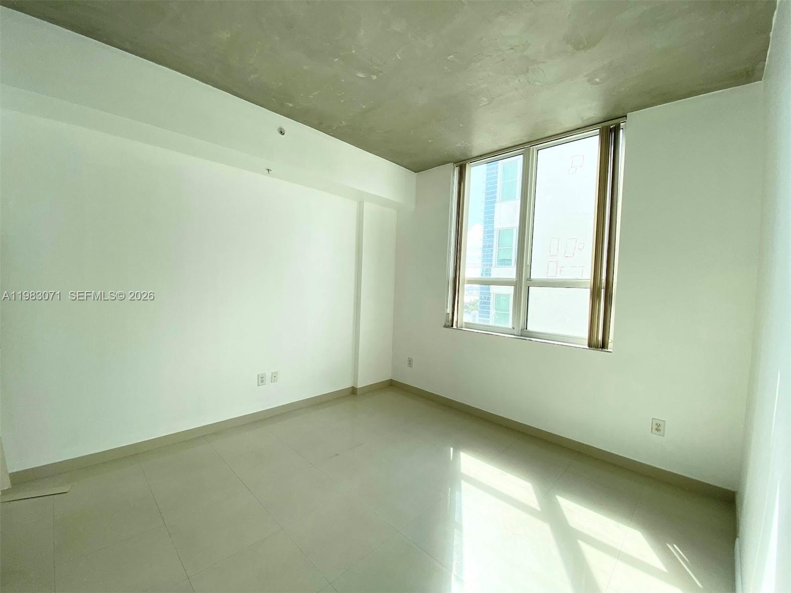 UPTOWN LOFTS CONDO - Residential Lease