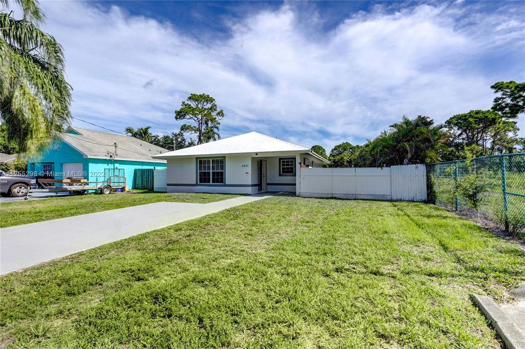 Photo of 6633 4th St, Jupiter, FL 33458 (MLS # A11255298)
