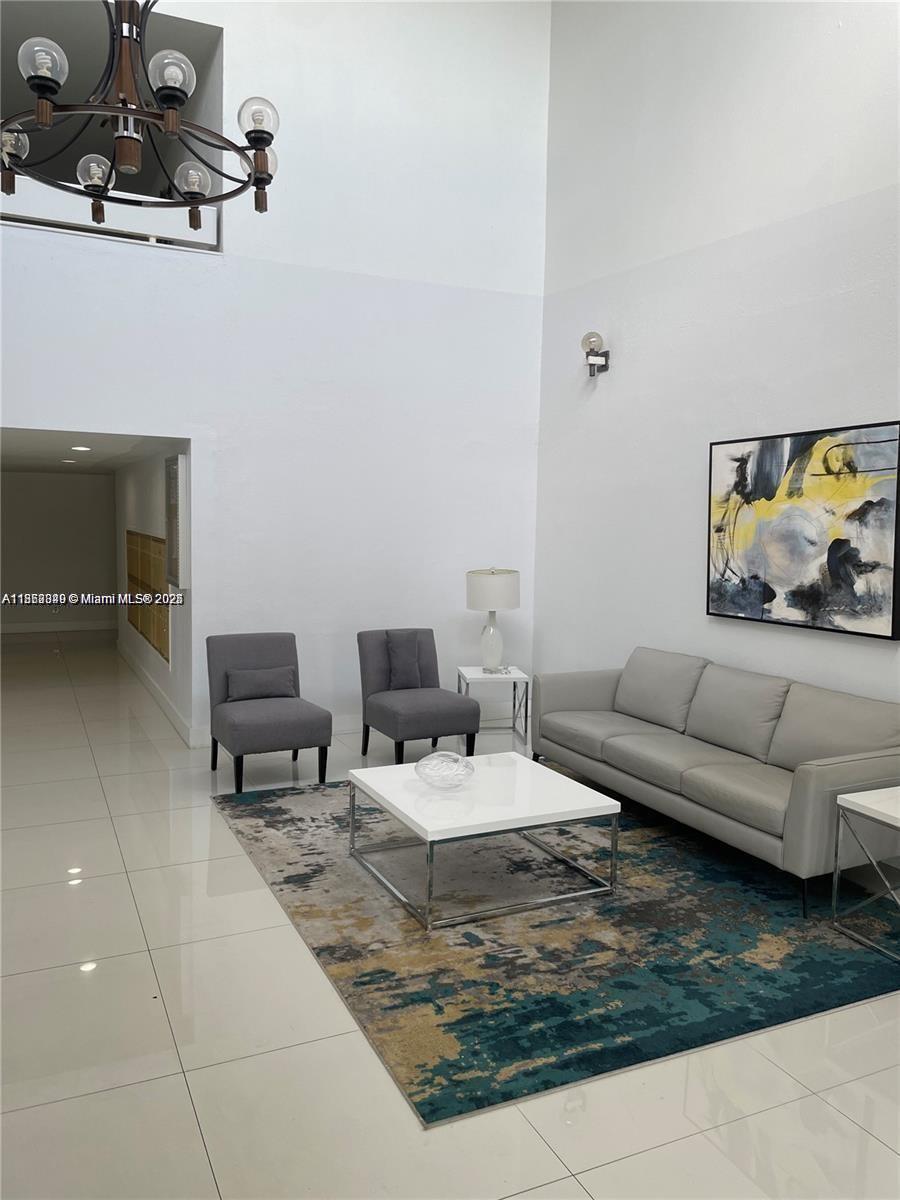 BEAUTIFUL WATER VIEW UNIT 2 BED 2 BATH, TILED AND LAMINATE FLOORS. HURRICANE SHUTTERS. GREAT TILED & SCREENED PATIO. "A' GRADES SCHOOLS. ENJOY THE REMODELED TOWN CENTER OF BONAVENTURE