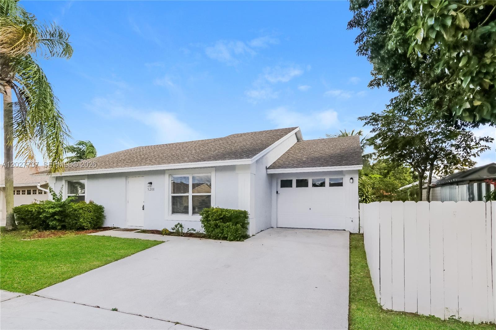 5200 Blueberry Hill Ave