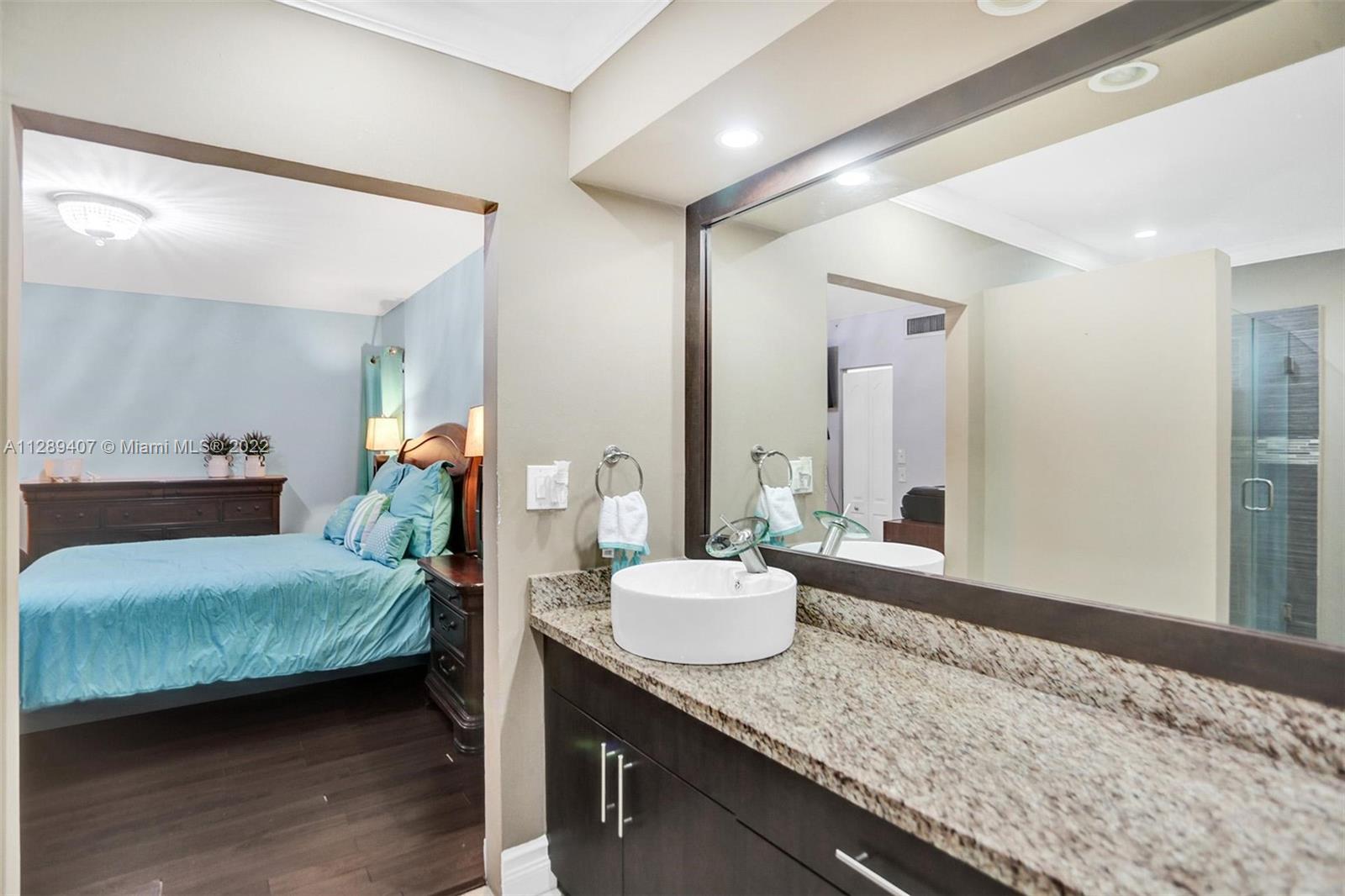 MIAMI LAKES WINDMILL GATE - Residential