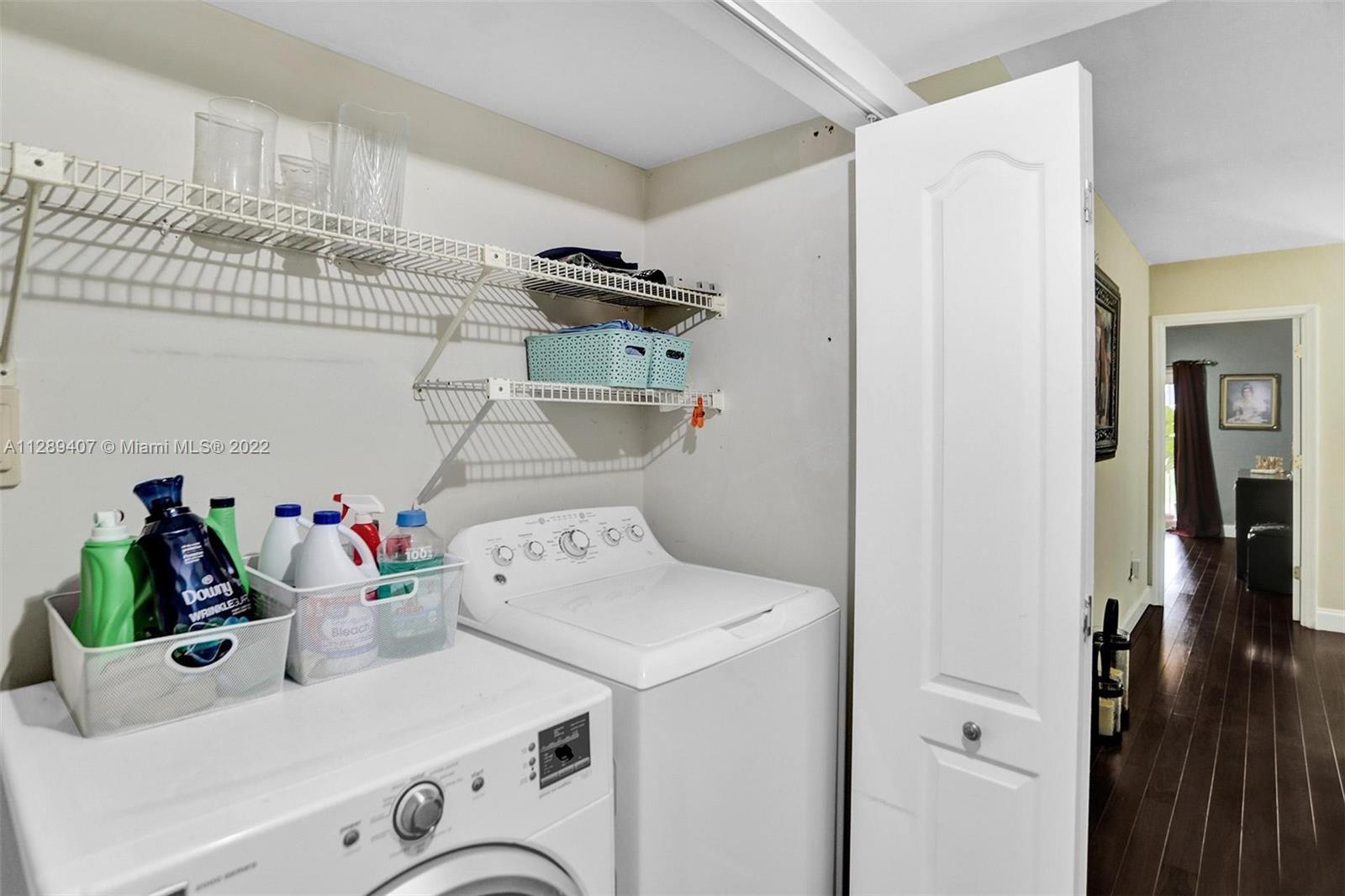 MIAMI LAKES WINDMILL GATE - Residential