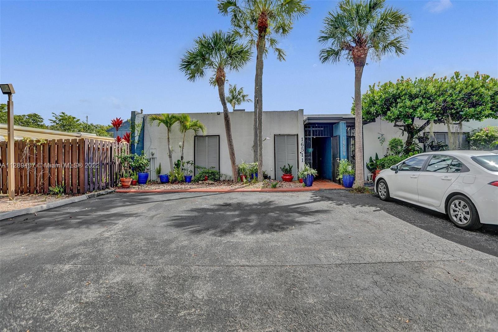 MIAMI LAKES WINDMILL GATE - Residential