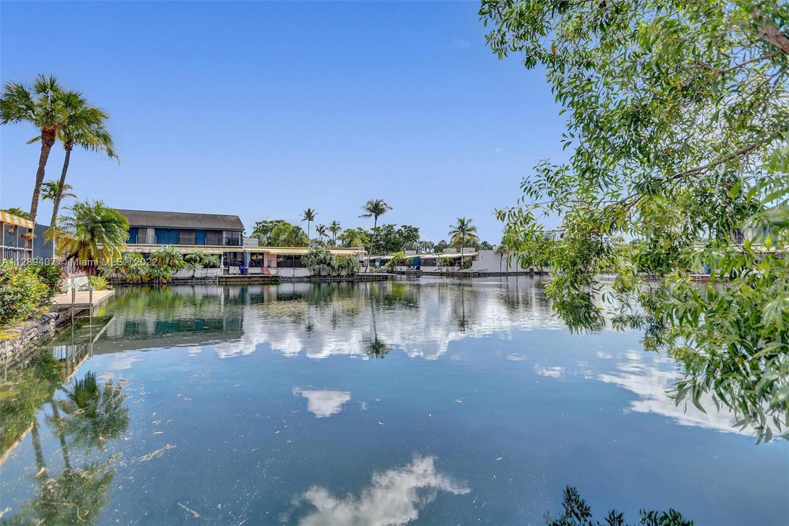 MIAMI LAKES WINDMILL GATE - Residential