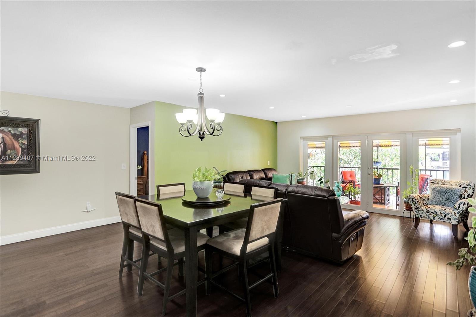 MIAMI LAKES WINDMILL GATE - Residential