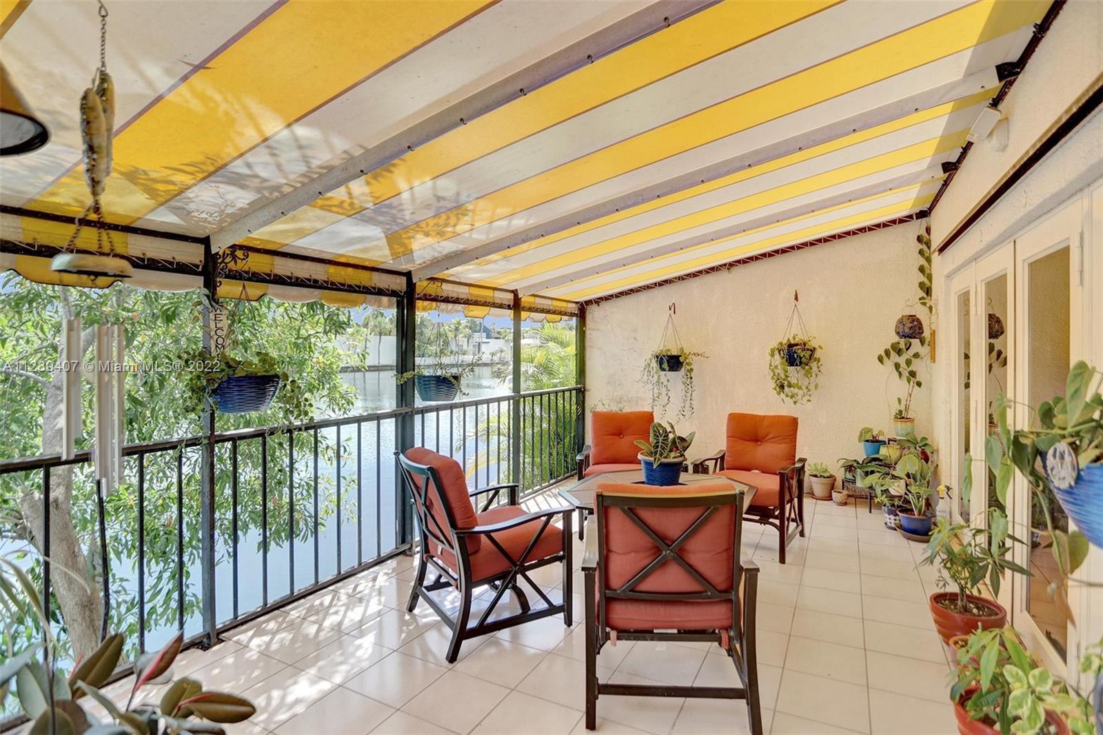 MIAMI LAKES WINDMILL GATE - Residential