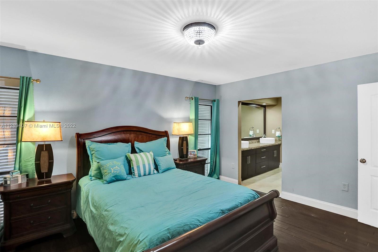 MIAMI LAKES WINDMILL GATE - Residential