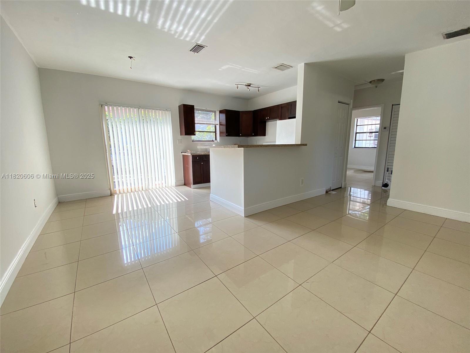 15660 NE 15th Ave 0