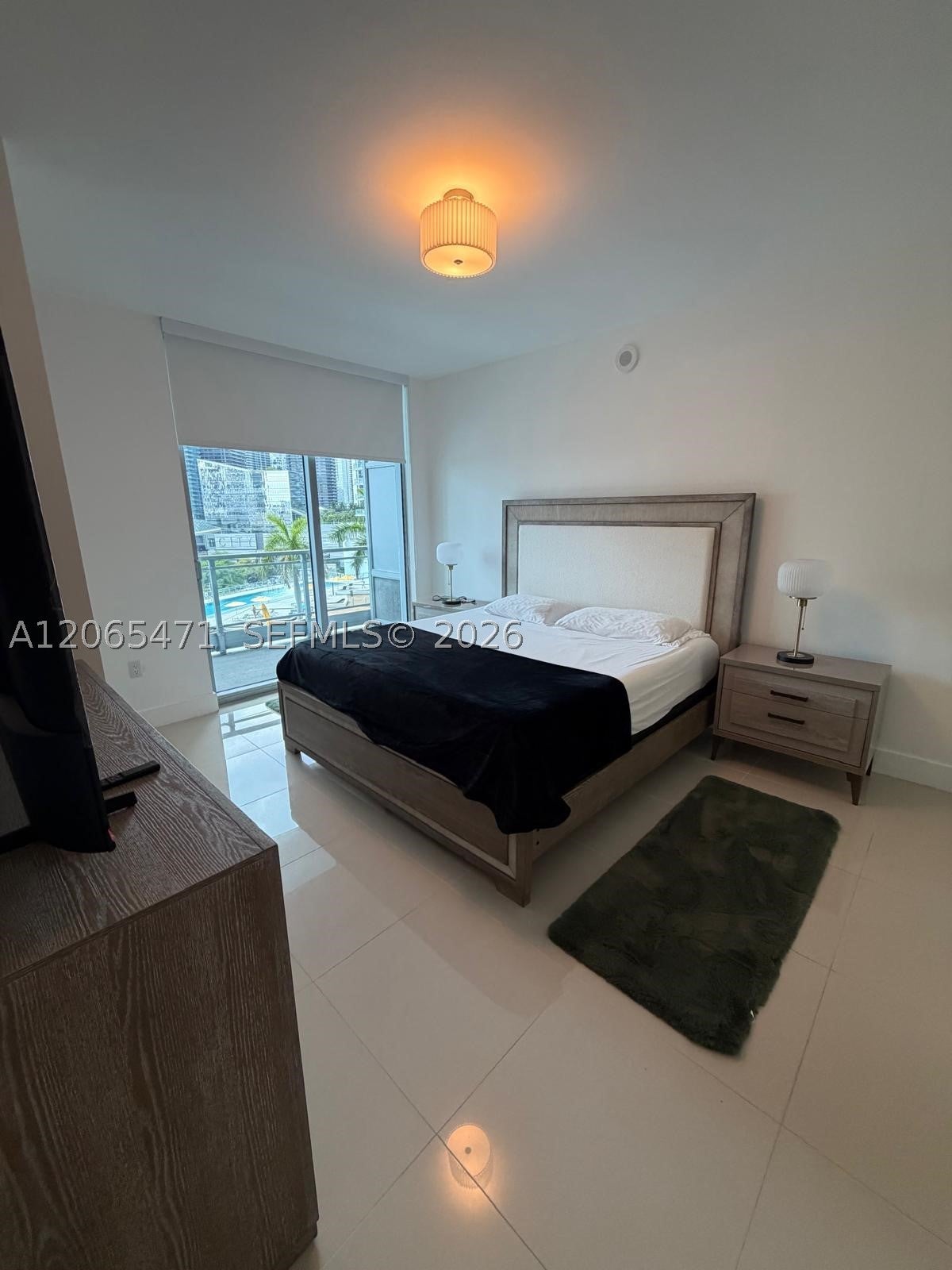 90 SW 3rd St 1416
