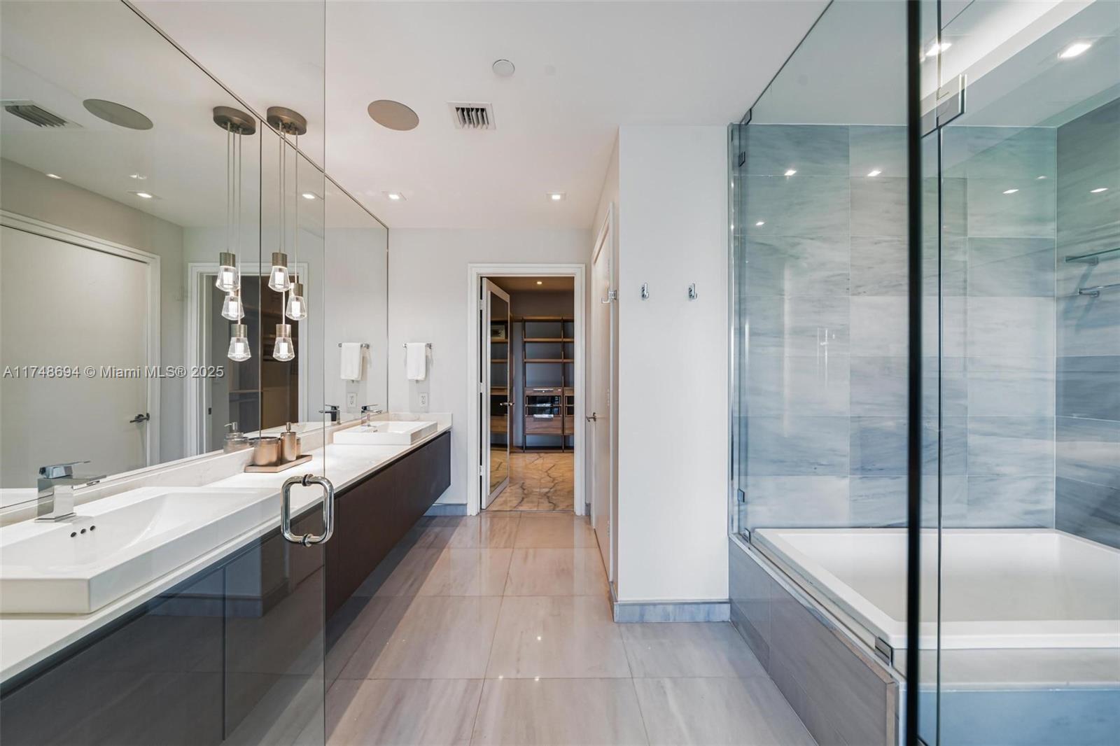 ISLAND VIEW ADDN - Residential