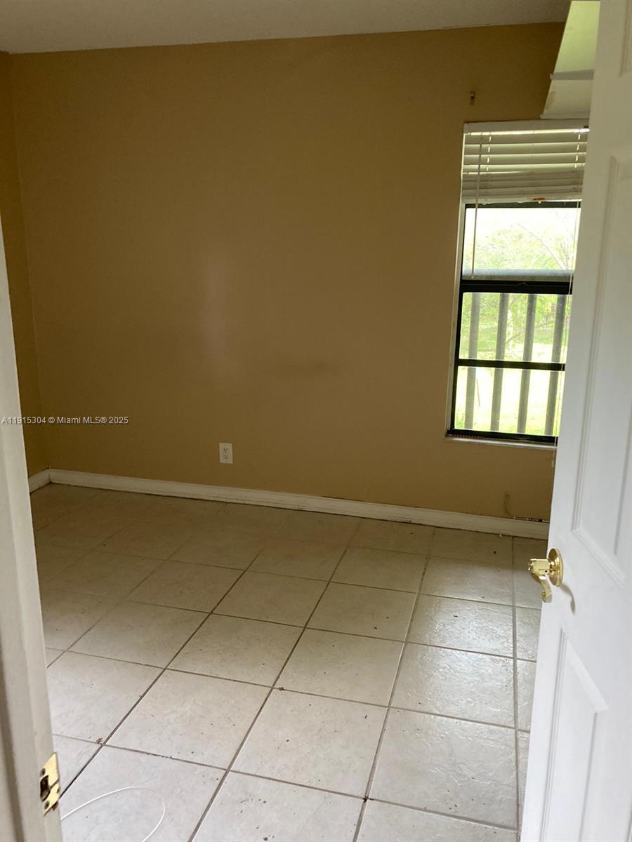 CYPRESS TRACE CONDO - Residential