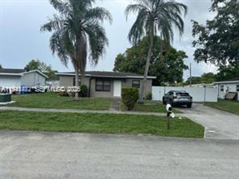 4620 SW 31st Dr West Park FL 33023