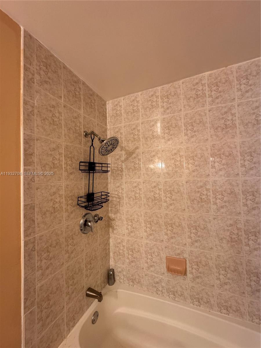 MEADOWS OF MIRAMAR - Residential Lease