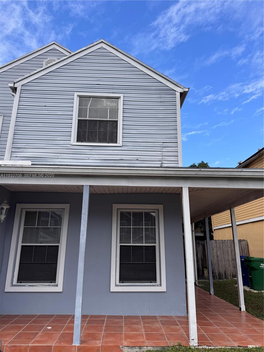 MEADOWS OF MIRAMAR - Residential Lease