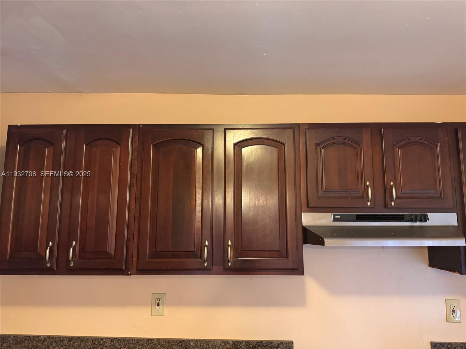 MEADOWS OF MIRAMAR - Residential Lease