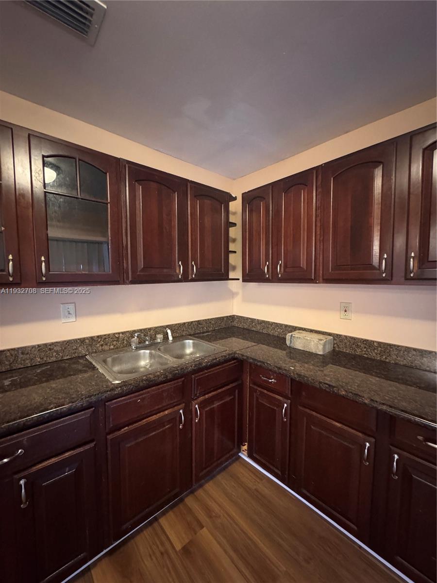 MEADOWS OF MIRAMAR - Residential Lease