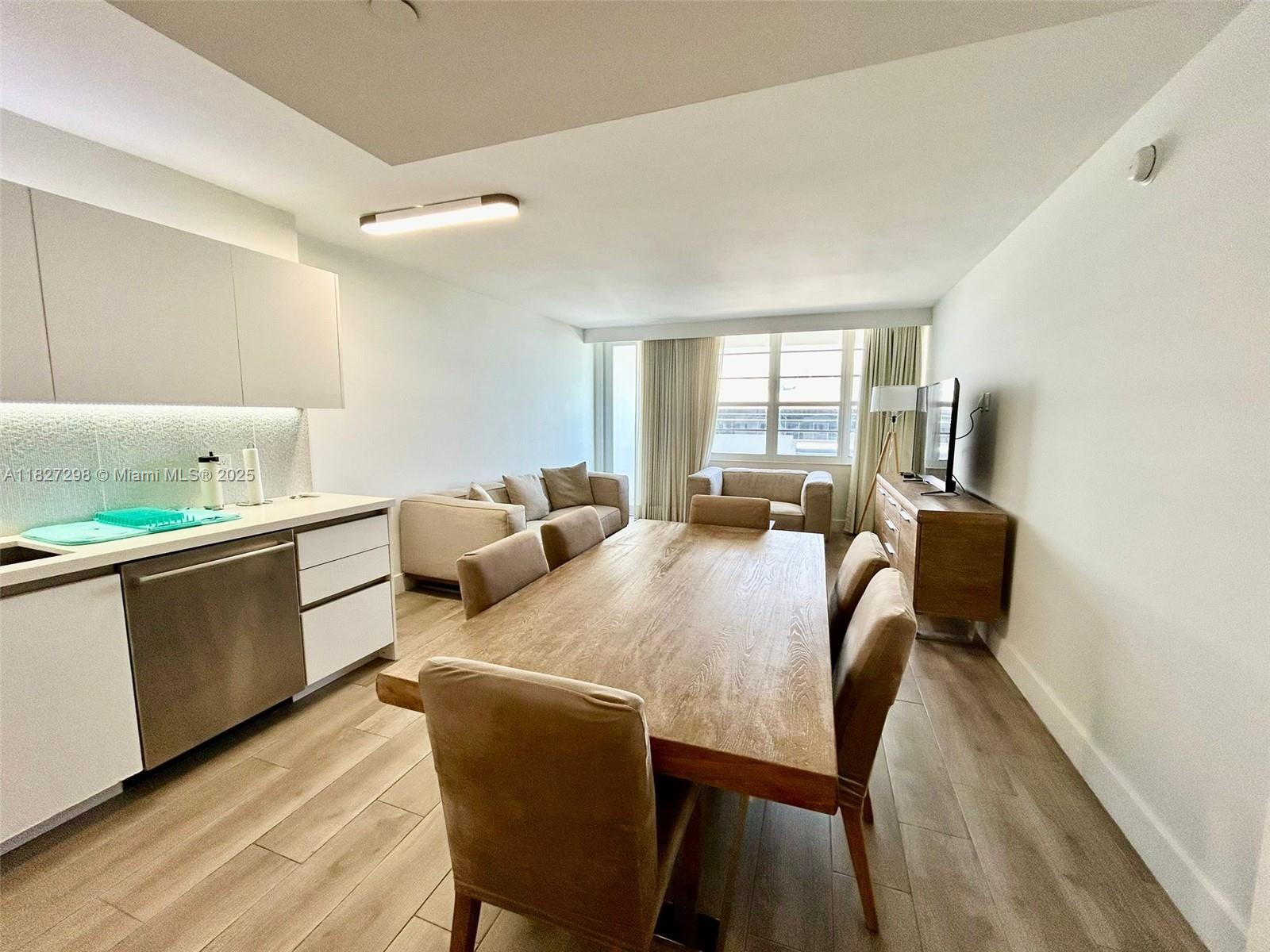 THE DECOPLAGE CONDO - Residential Lease