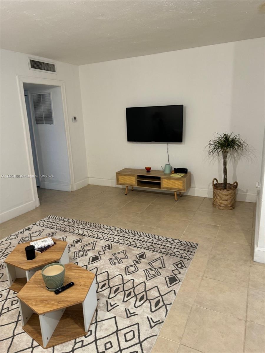KEYSTONE GARDENS CONDO - Residential