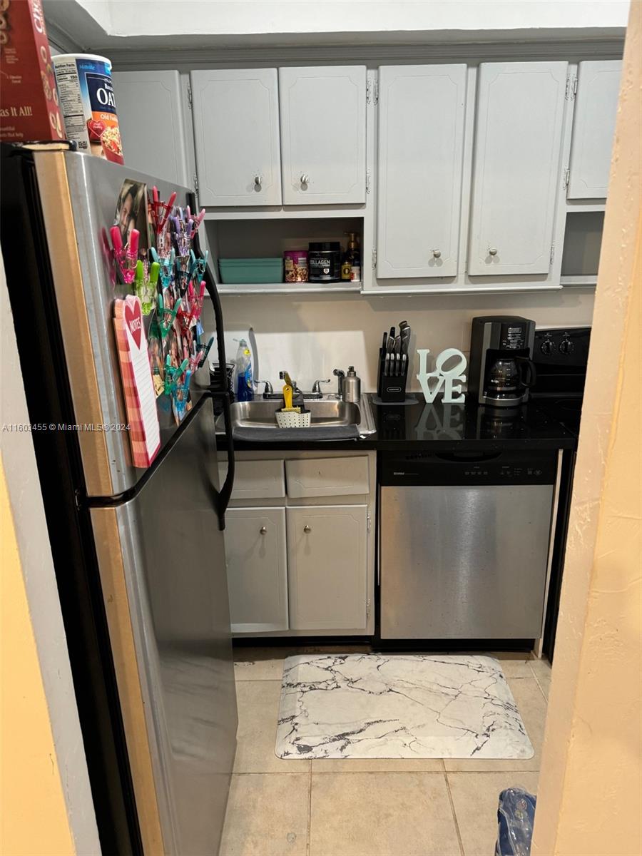 KEYSTONE GARDENS CONDO - Residential